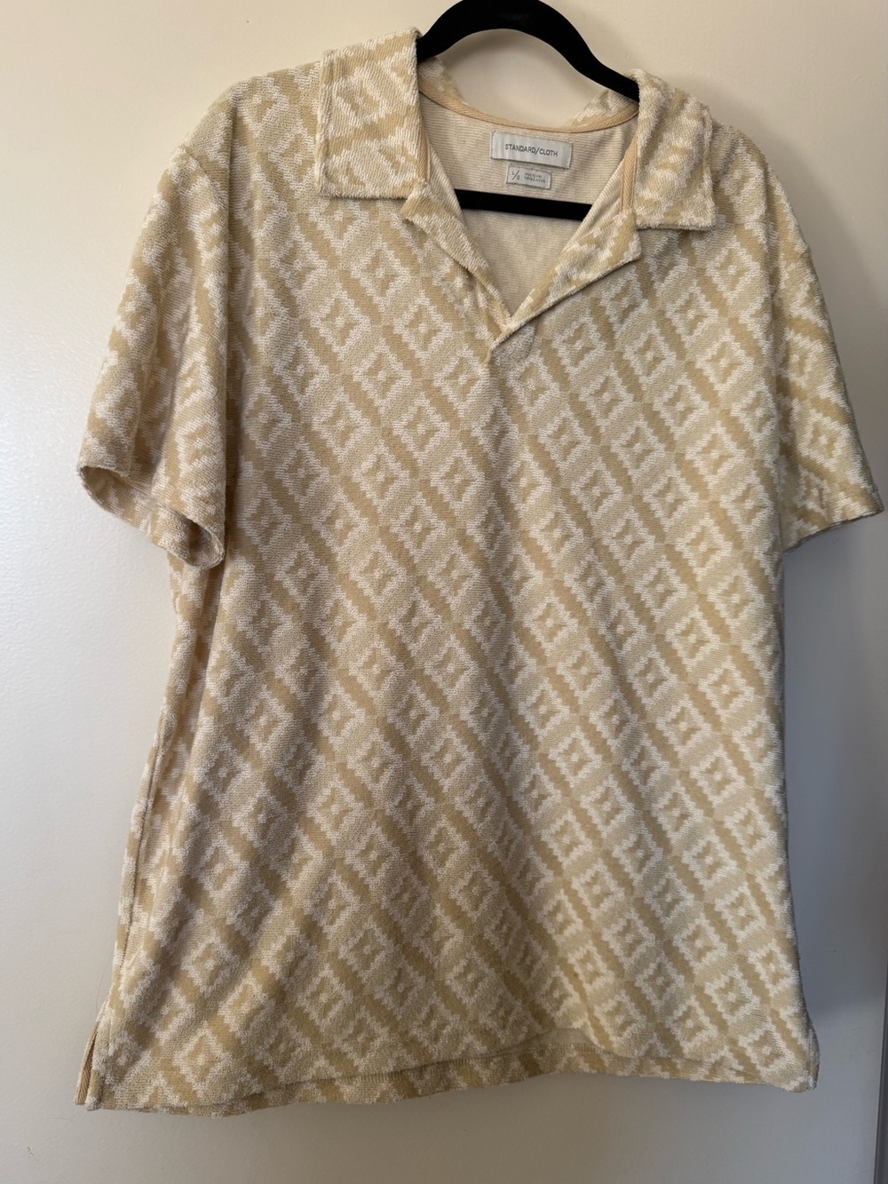 Standard/Cloth Short Sleeve Polo Style Shirt in Large
